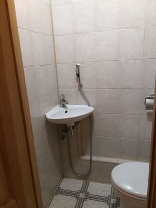 Апартаменты Апартаменты на Стадионной 6 Киев Апартаменты с балконом-15