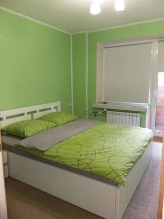 Апартаменты Апартаменты на Стадионной 6 Киев Апартаменты с балконом-23